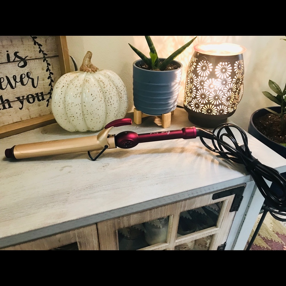 Curling Iron - Ceramic - Extra long barrel✨❤️